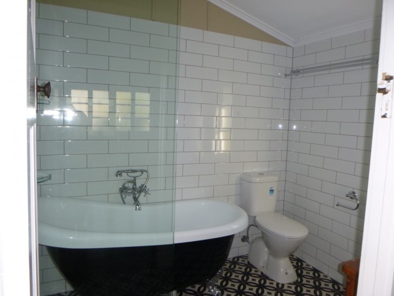 31 Park Street, Lowood QLD 4311