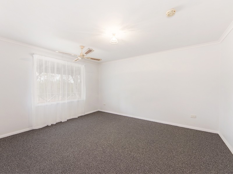 15 Franks Road, Regency Downs QLD 4341