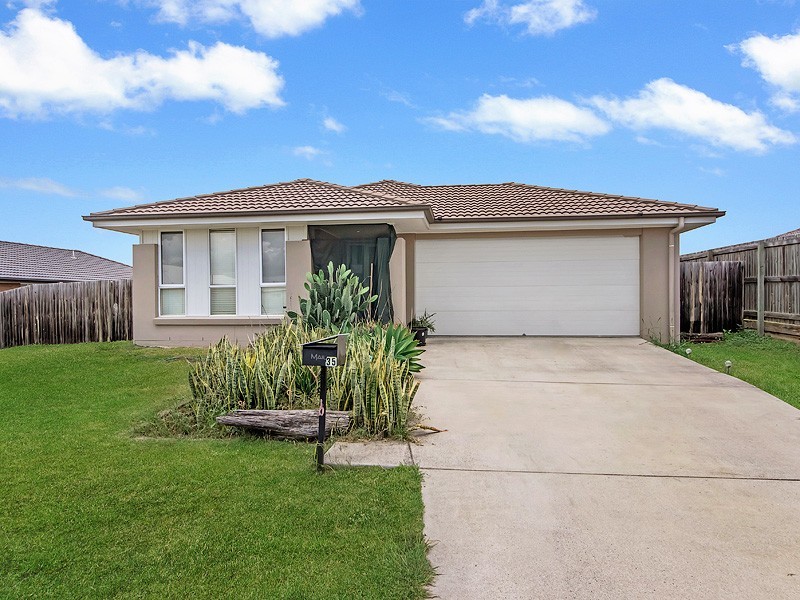 35 Peregrine Drive, Lowood QLD 4311