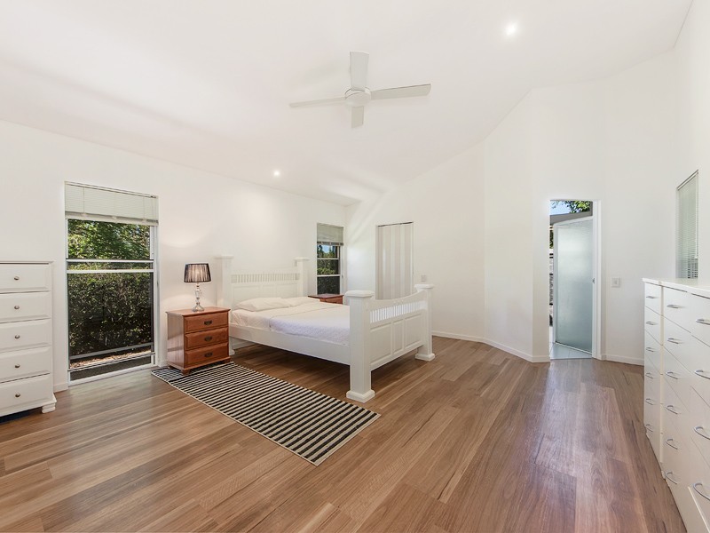 24 Church Road, Bellbowrie QLD 4070