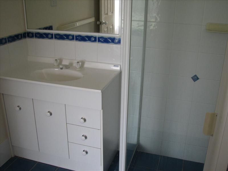 16 Sheldrake Place, Moggill QLD 4070