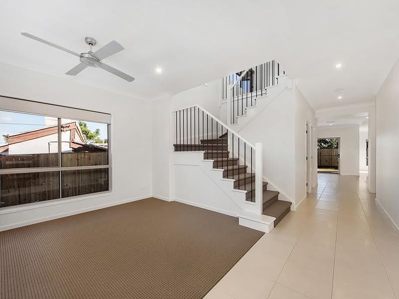 61a Sunset Road, Kenmore QLD 4069