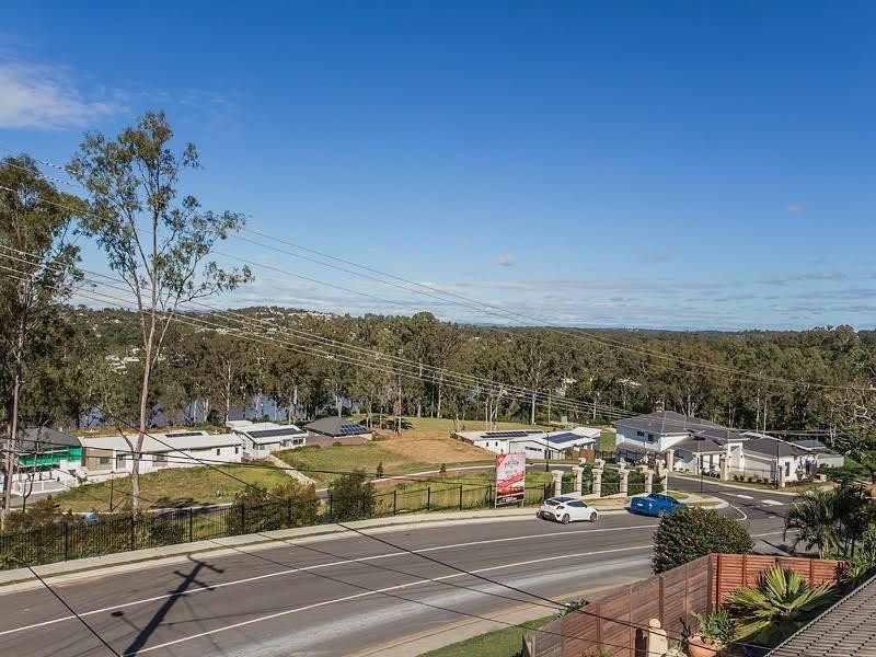 61a Sunset Road, Kenmore QLD 4069