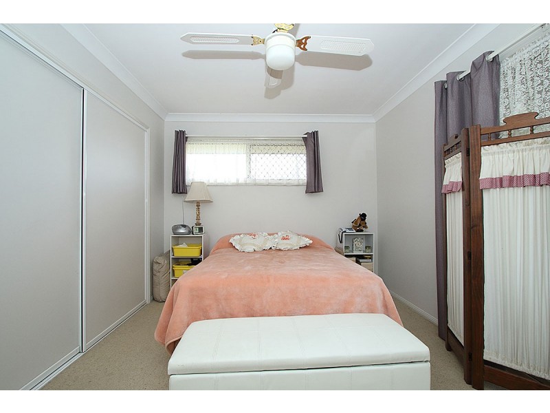 10 Dianthus Pl, Flinders View QLD 4305