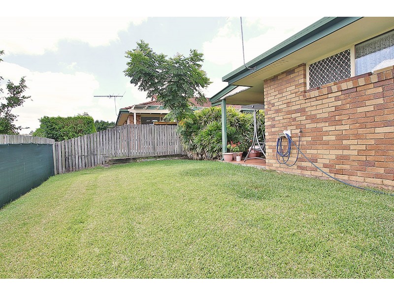 10 Dianthus Pl, Flinders View QLD 4305
