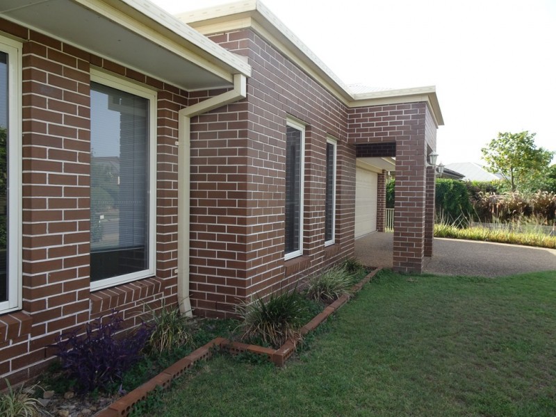 129 Beaufort Crescent, Moggill QLD 4070