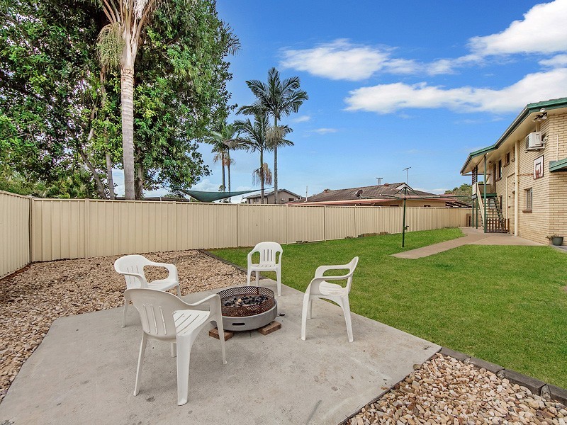 1 Creston Street, Raceview QLD 4305