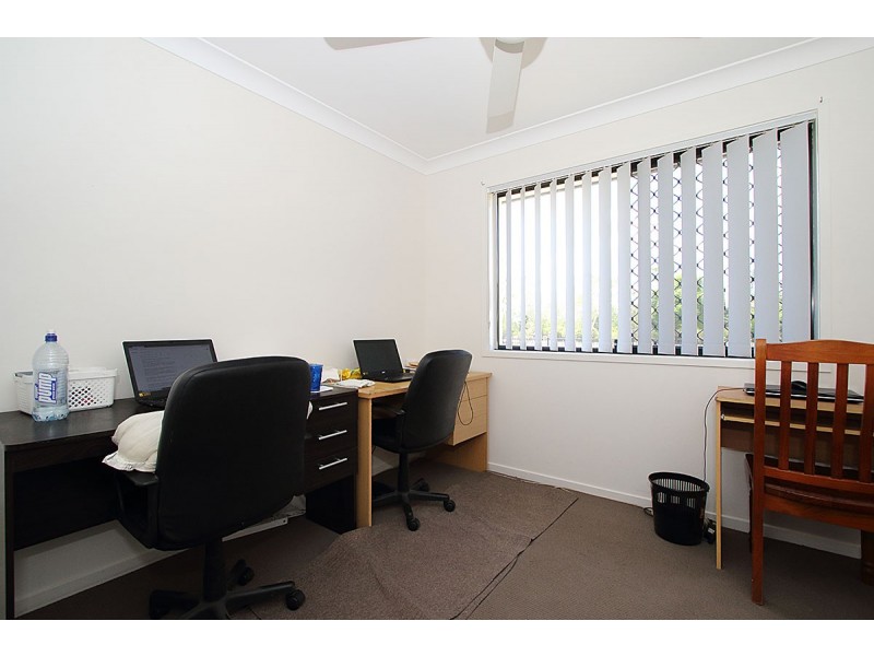 13 Nixon Drive, North Booval QLD 4304