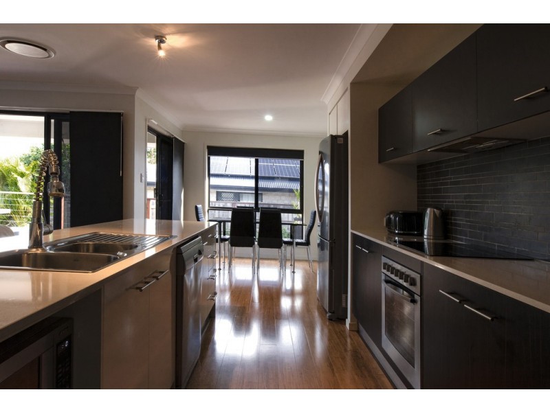 12 McGrath Court, Moggill QLD 4070