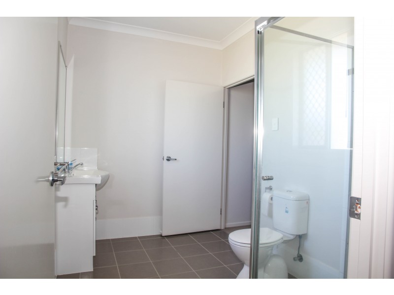 9 Lilly Court, Yamanto QLD 4305