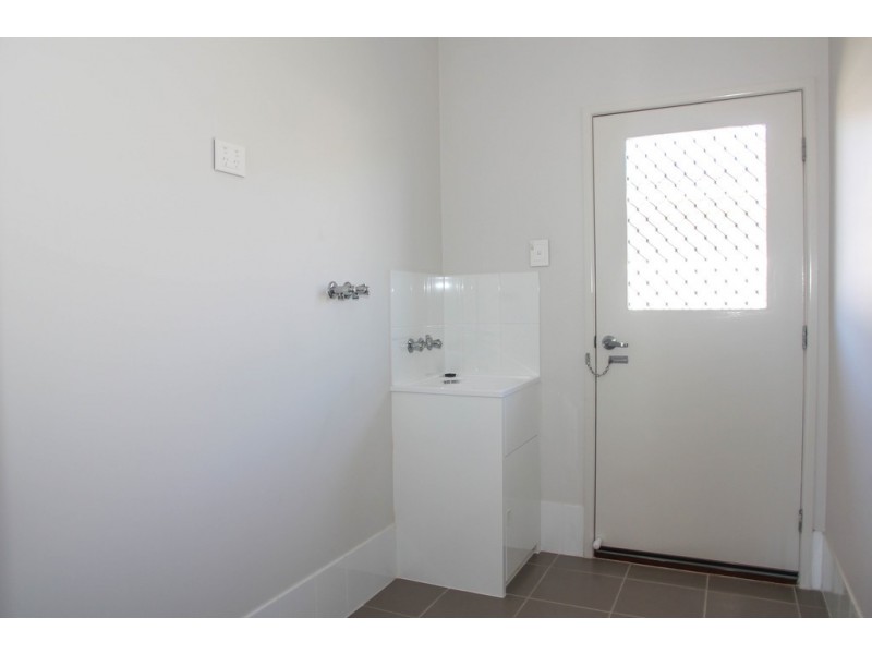 9 Lilly Court, Yamanto QLD 4305