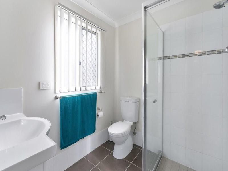 90 High Street, Blackstone QLD 4304