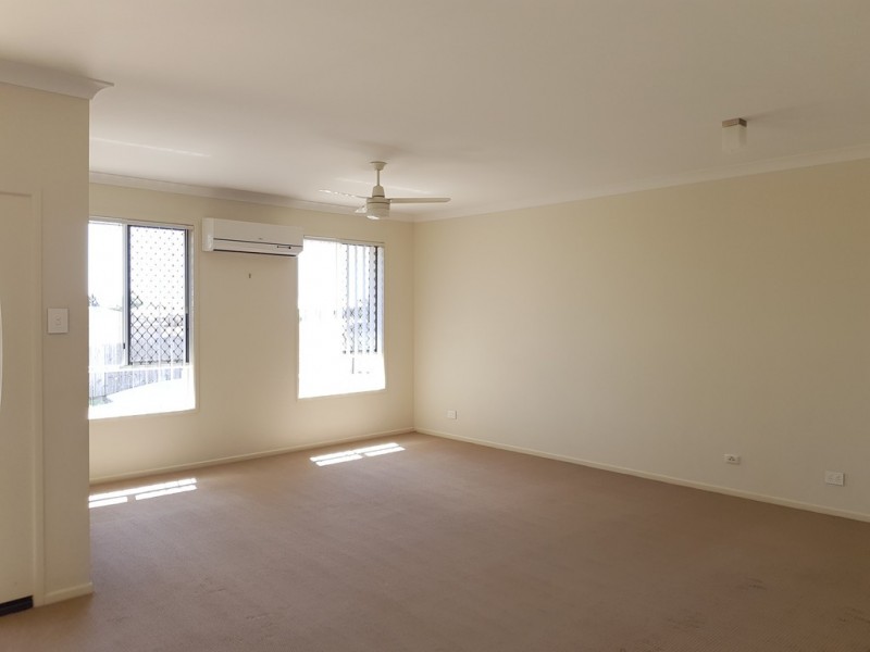 17 Iris Court, Yamanto QLD 4305