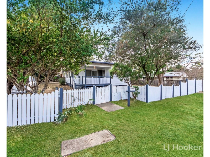 27 Bannerman Street, Riverview QLD 4303