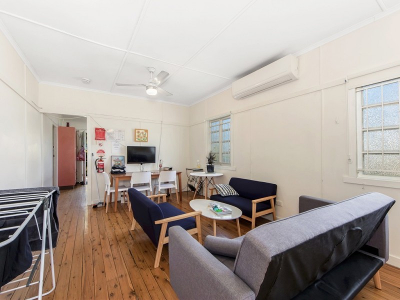 20a Moffatt Street, Ipswich QLD 4305