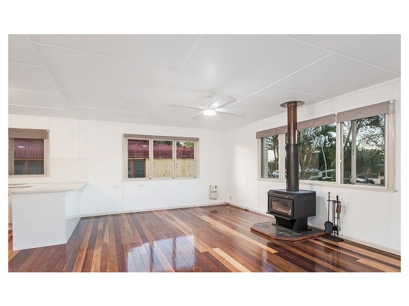 92 Woodend Road, Woodend QLD 4305