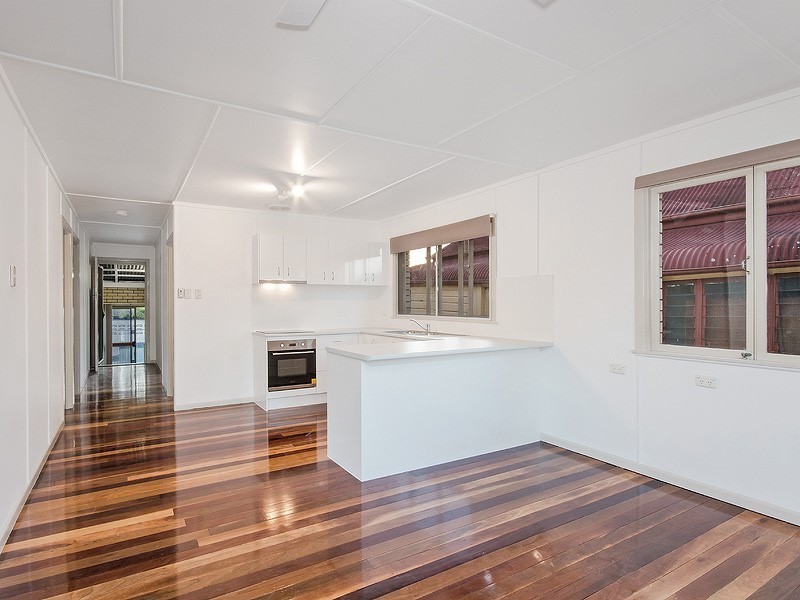 92 Woodend Road, Woodend QLD 4305