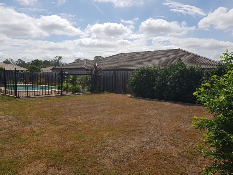 14 BAYSTONE PLACE, Raceview QLD 4305