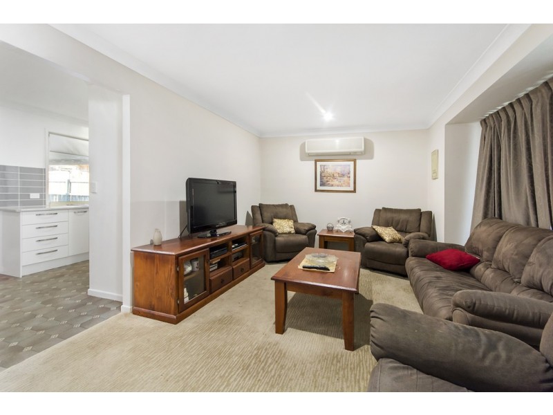 34 Jonquil Circuit, Flinders View QLD 4305