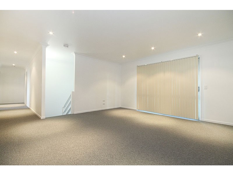11 Cox Crescent, Goodna QLD 4300