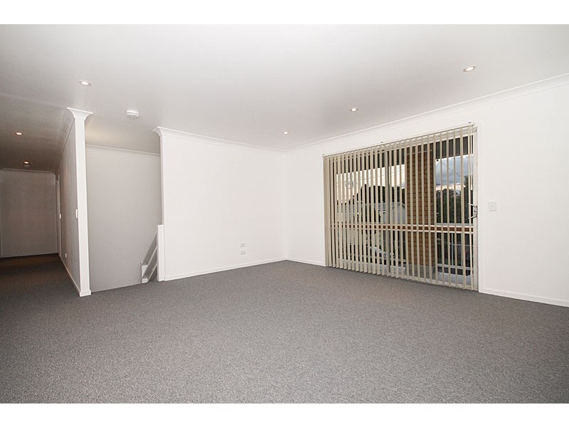 11 Cox Crescent, Goodna QLD 4300