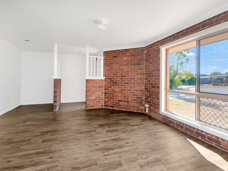 7 Alfred Place, Flinders View QLD 4305