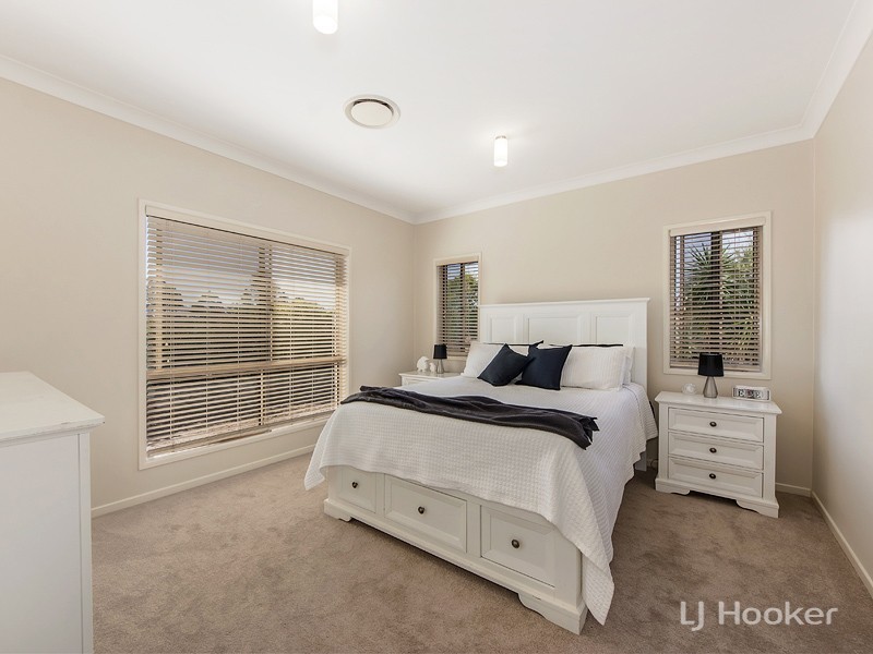 6 THOMPSON CRT, Kensington Grove QLD 4341