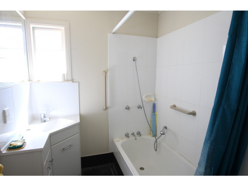 3 Telegraph Lane, North Ipswich QLD 4305