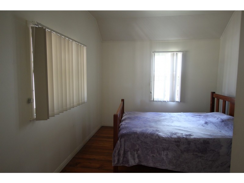 3 Telegraph Lane, North Ipswich QLD 4305