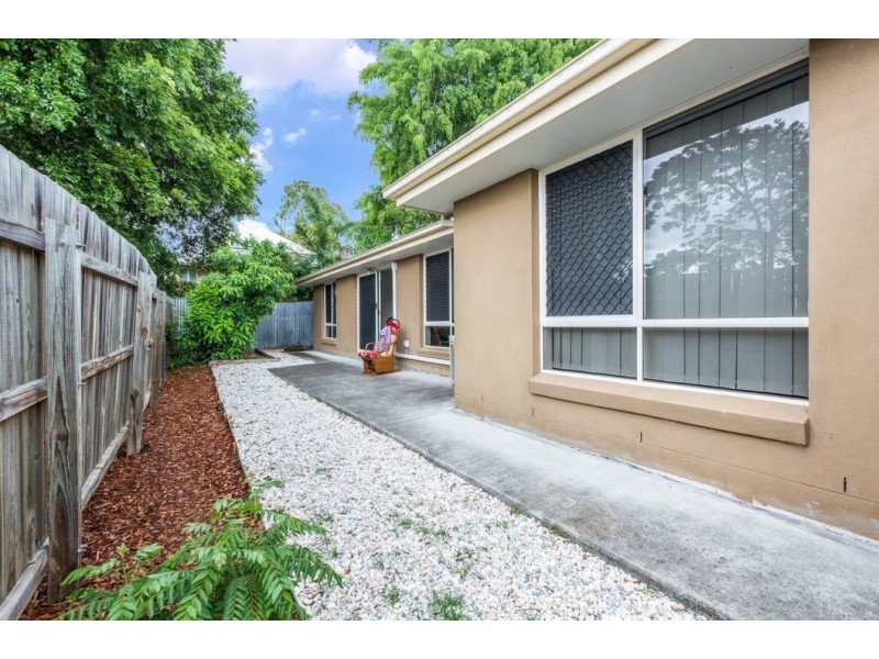 32 Whitehill Road, Eastern Heights QLD 4305