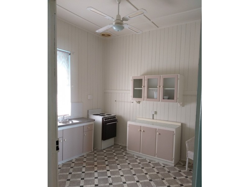 24 Barrett Street, East Ipswich QLD 4305