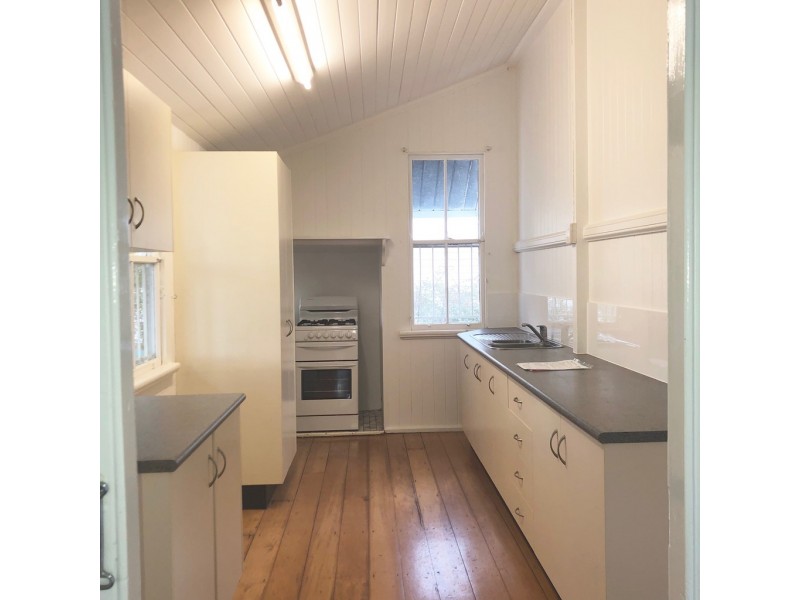 105 Frederick, Toowong QLD 4066