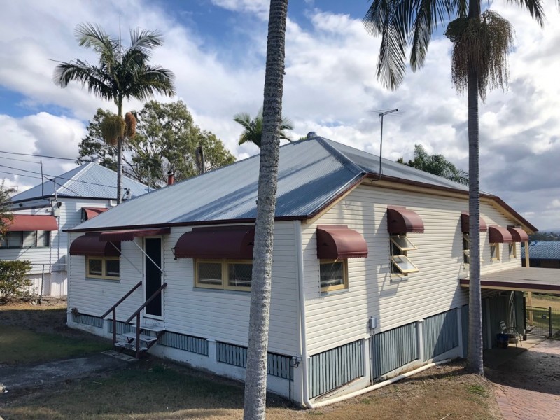 8 William Street, Bundamba QLD 4304