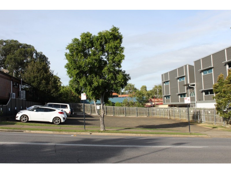 18 South Street, Ipswich QLD 4305