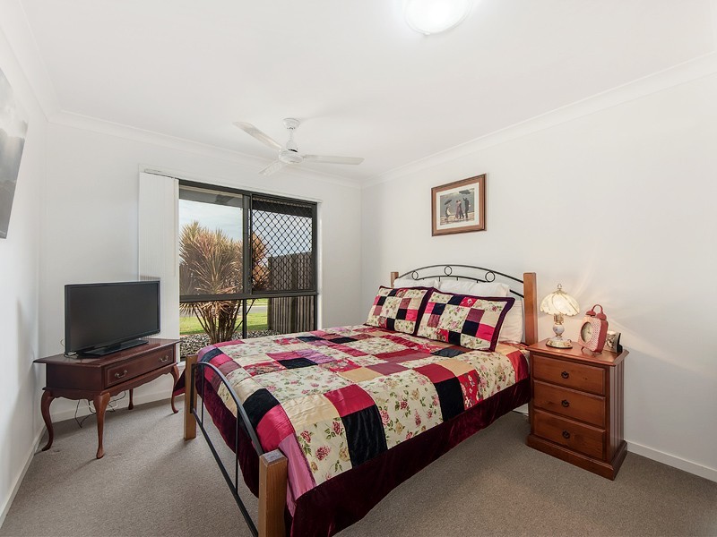 2/49 Peregrine Dr, Lowood QLD 4311