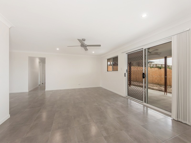 14 Stoneywood Street, Fernvale QLD 4306