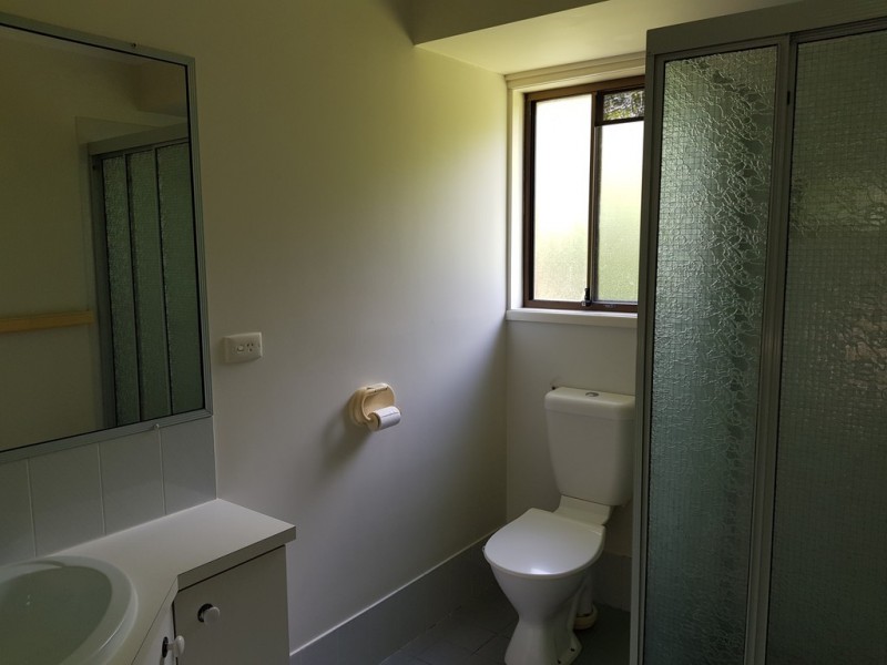 9 Brooker Court, Raceview QLD 4305