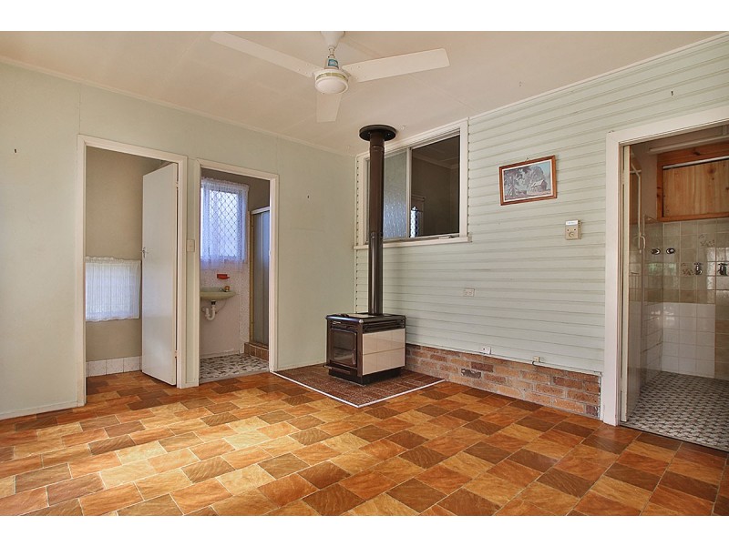 9 McGill St, Raceview QLD 4305