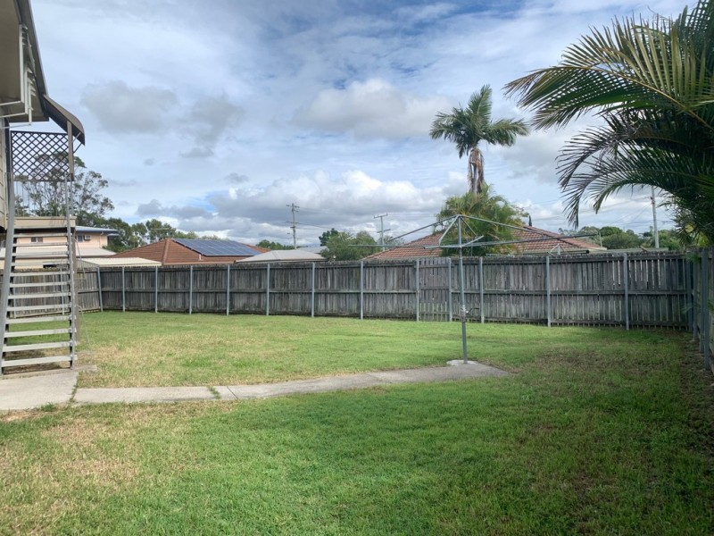 76 River Road, Bundamba QLD 4304