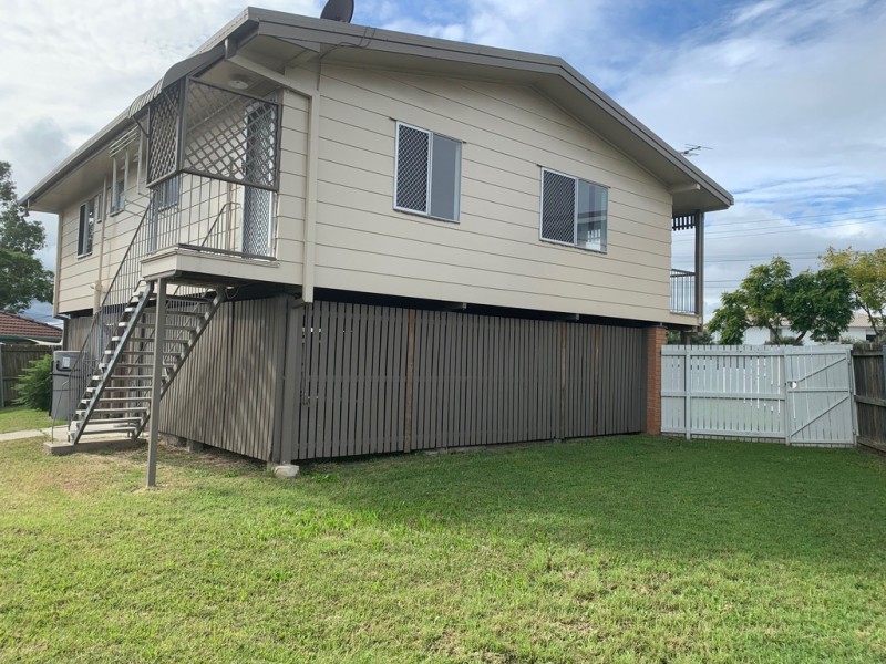 76 River Road, Bundamba QLD 4304