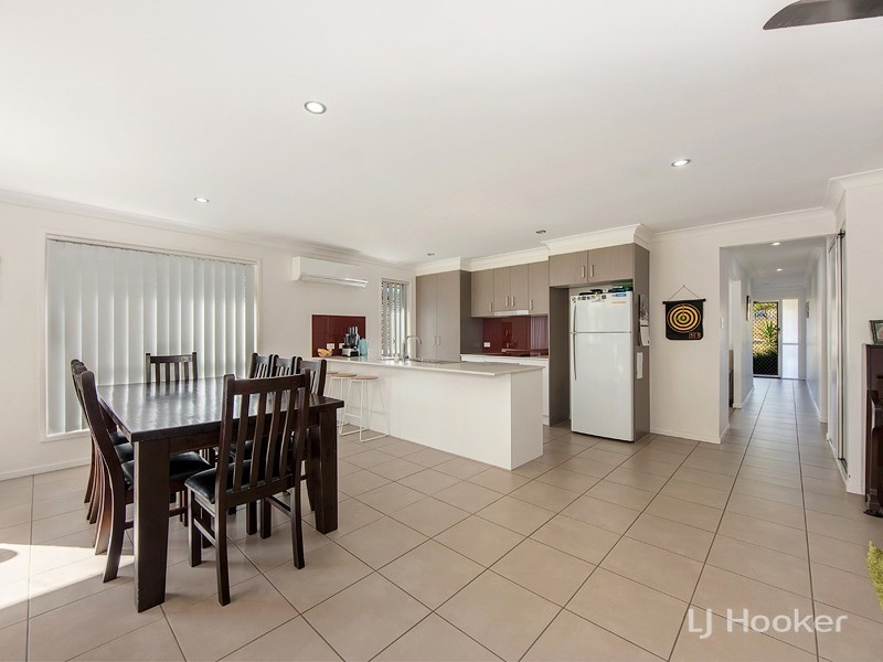 2 Parkwood Street, Fernvale QLD 4306
