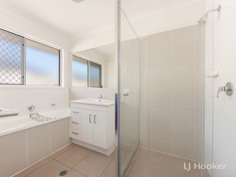 2 Parkwood Street, Fernvale QLD 4306