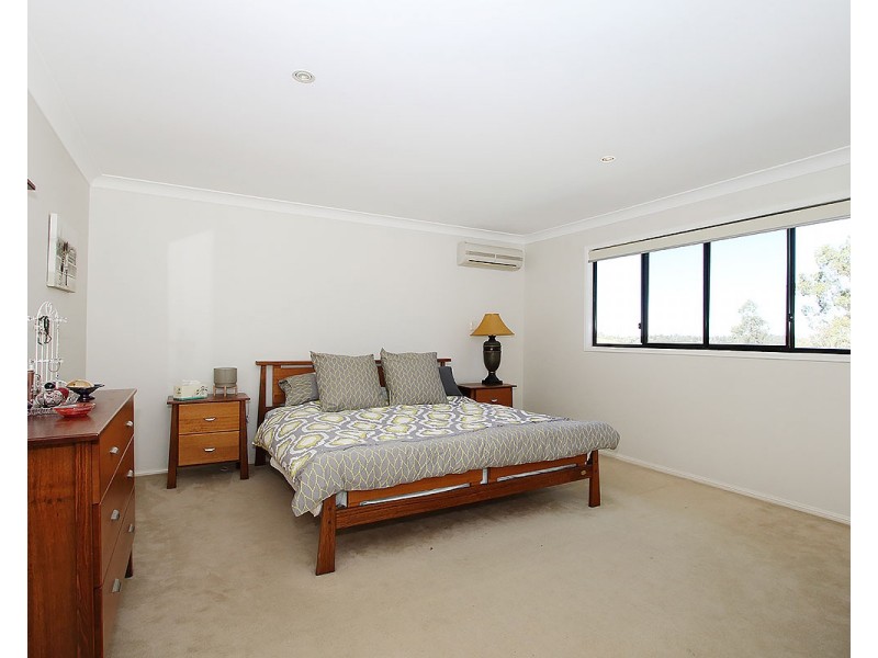 6 Maranoa Court, Fernvale QLD 4306