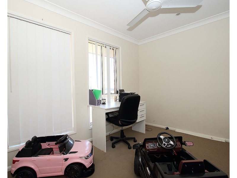 55 Peregrine Drive, Lowood QLD 4311