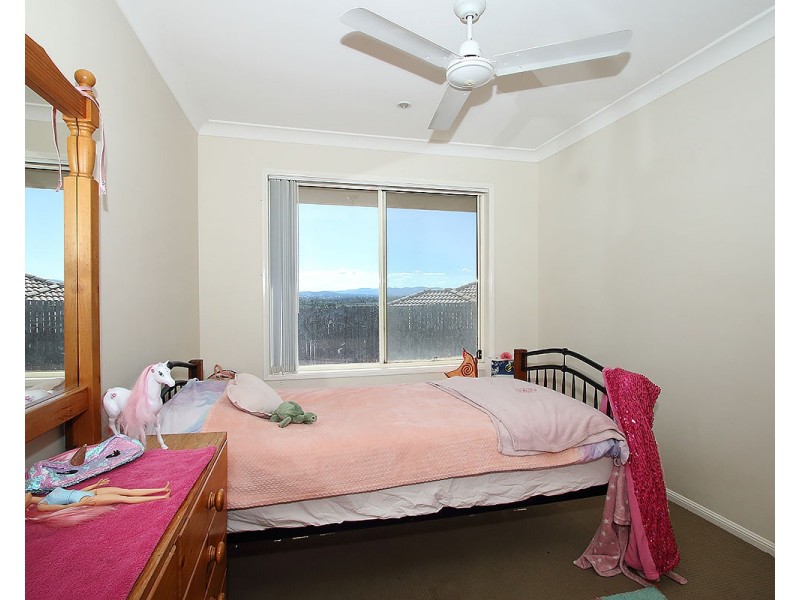 55 Peregrine Drive, Lowood QLD 4311