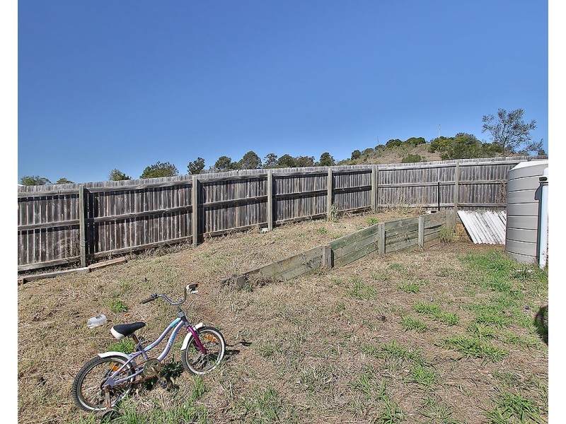 55 Peregrine Drive, Lowood QLD 4311