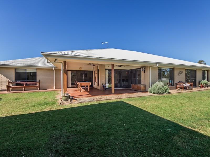 11 Arrawatta Cl, Karalee QLD 4306
