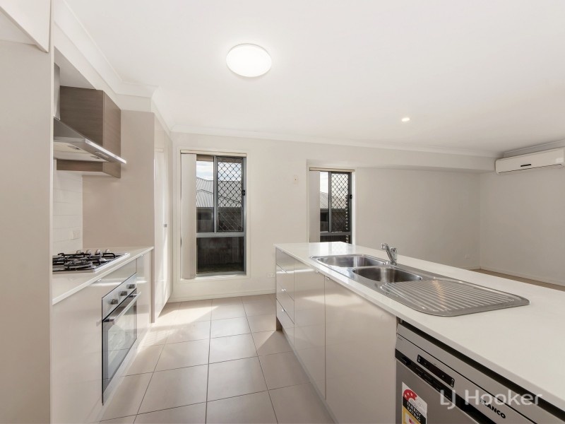 135 Sarah Drive, Yamanto QLD 4305
