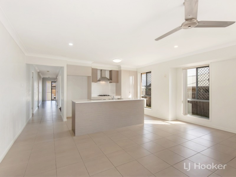 135 Sarah Drive, Yamanto QLD 4305