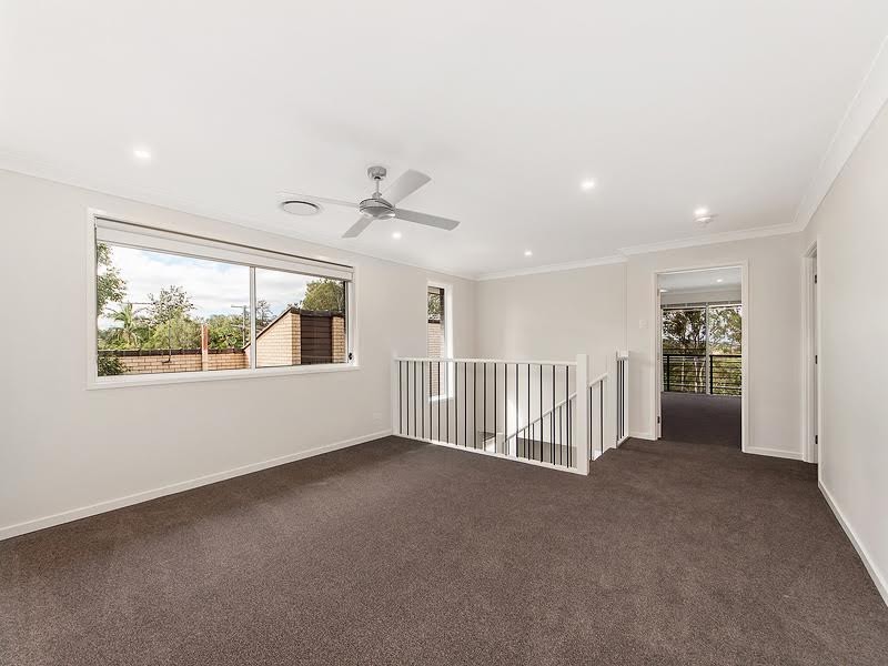 61 Sunset Road, Kenmore QLD 4069